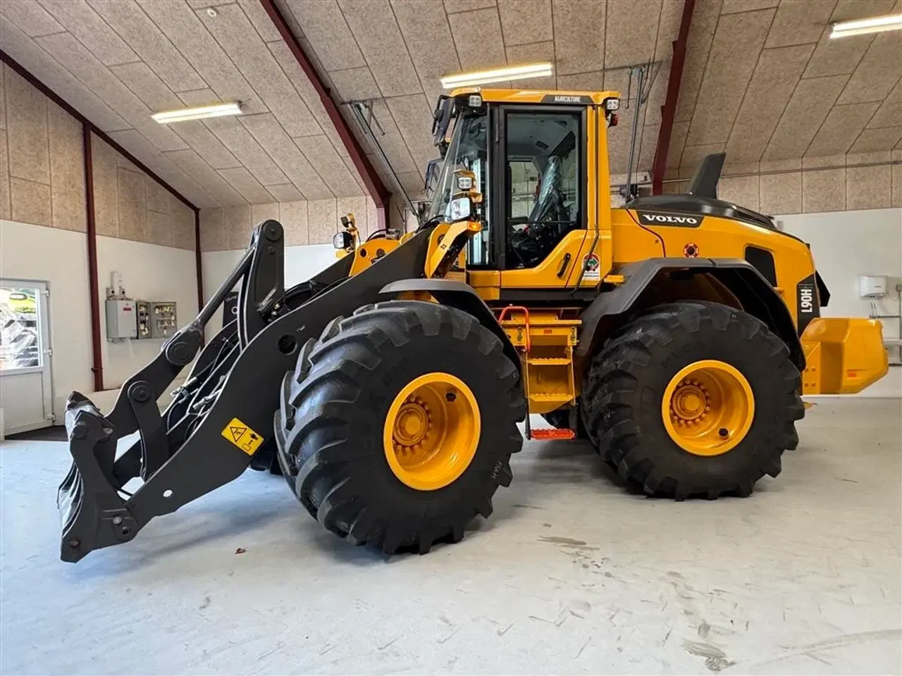 Billede 3 - Volvo L 90 H AGRICULTURE! KUN 4 TIMER, LANG BOM OG LOCK-UP! PÅ LAGER TIL OMGÅENDE LEVERING!