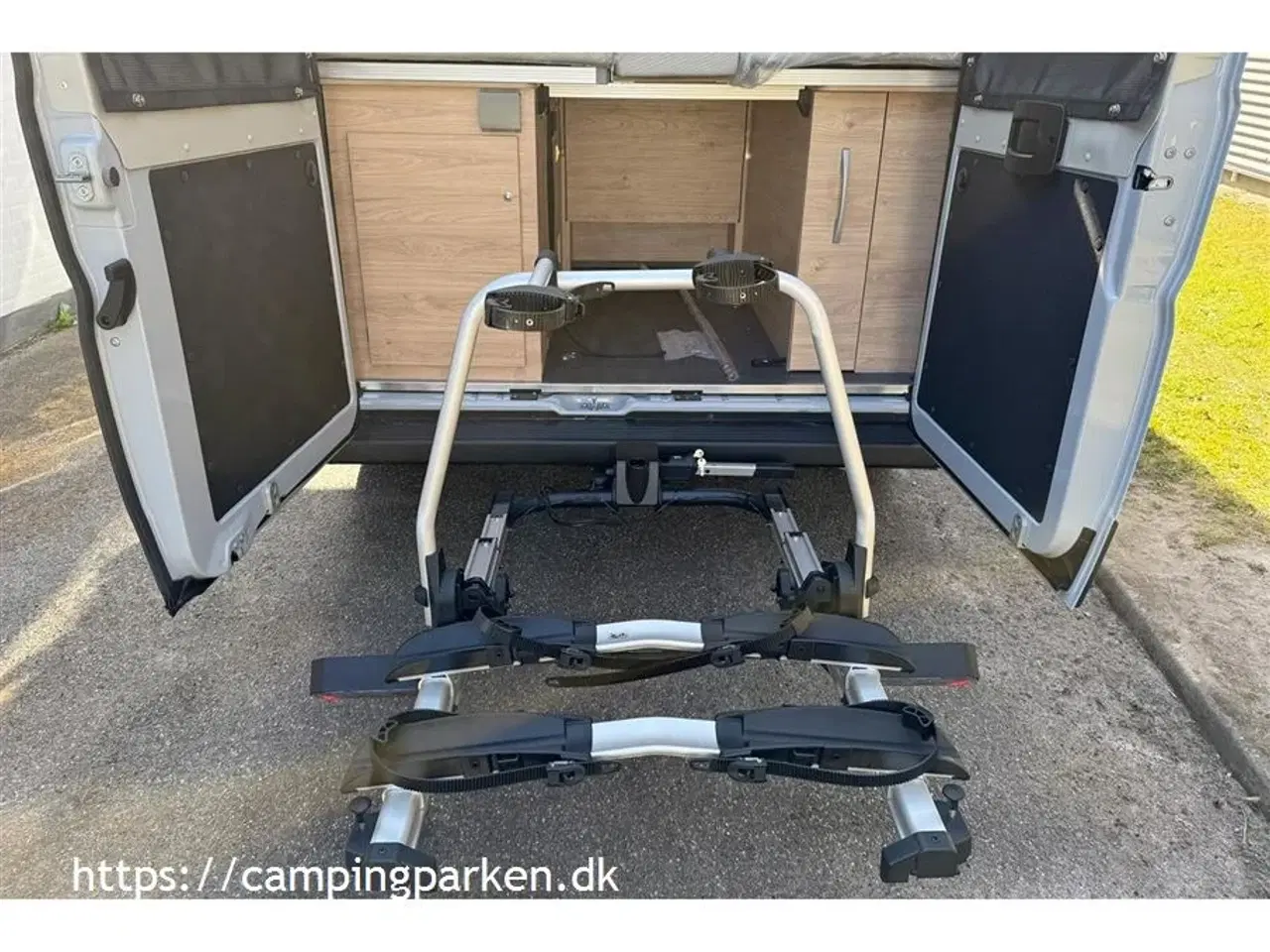 Billede 21 - 2024 - Dethleffs Globetrail CVD 600 ER Advantage   Udlejes: Ny camper van på 6 meter med enkeltsenge og automatgear