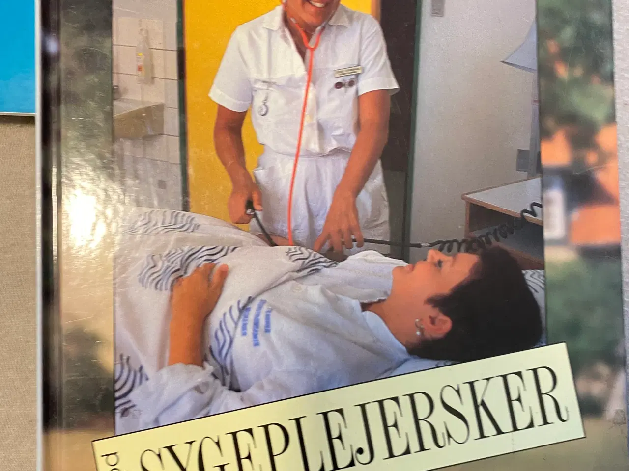 Billede 3 - Bøger brugt i sygepleje uddannelse, gamle. 