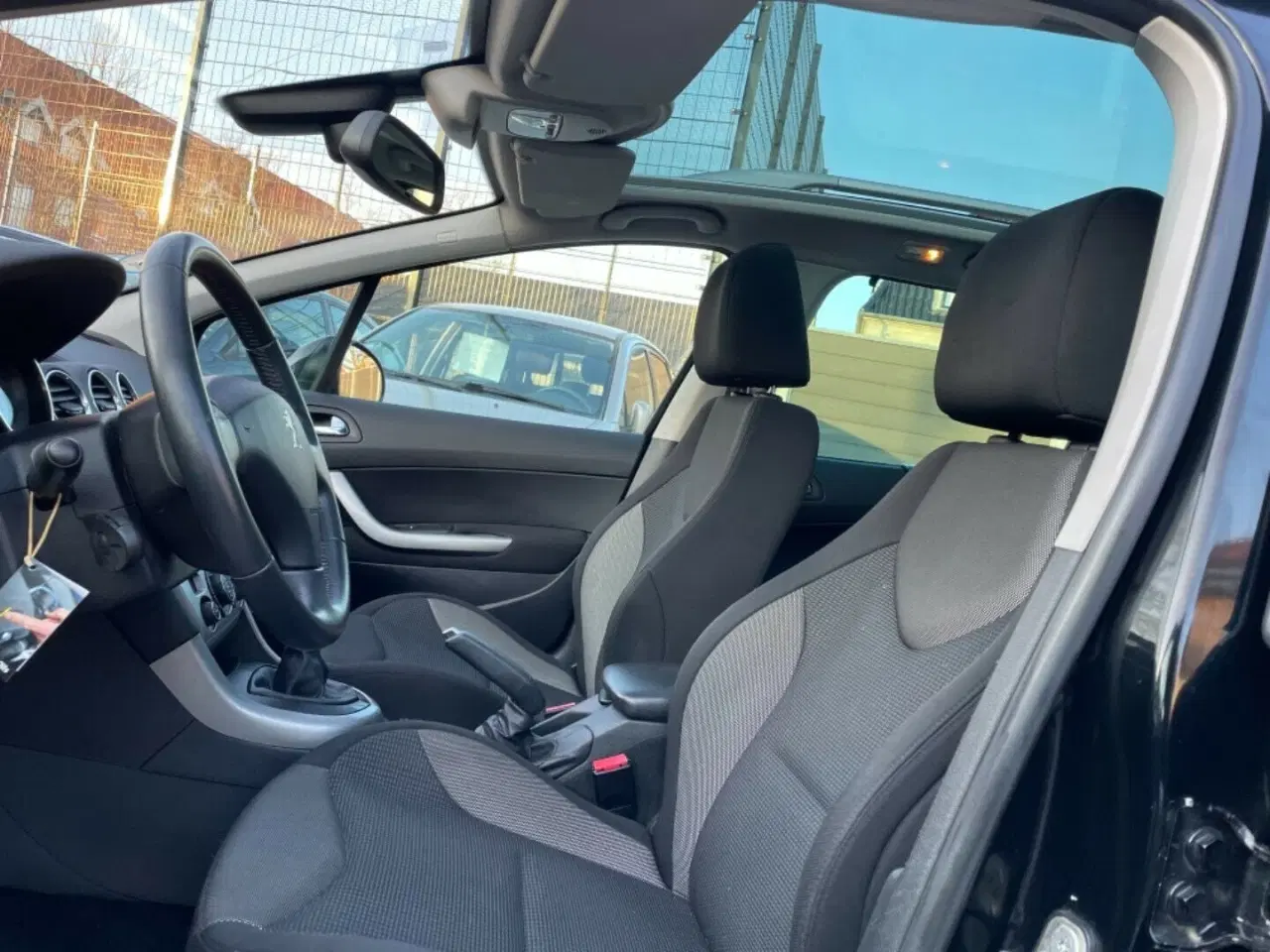 Billede 8 - Peugeot 308 1,6 e-HDi 112 Sportium SW 7prs