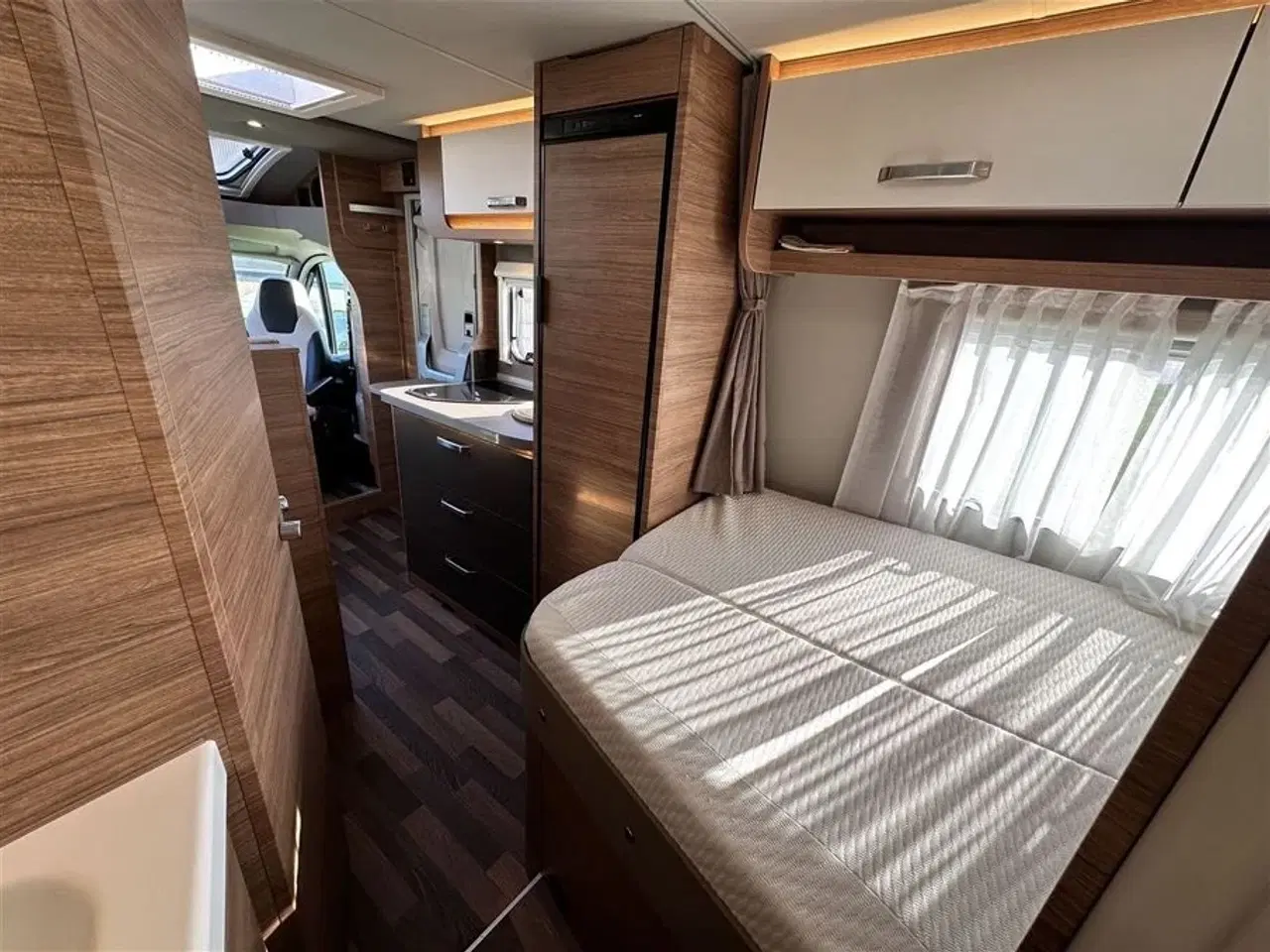 Billede 10 - 2021 - Weinsberg CaraCompact 600 MF "Pepper Edition"   Kompakt autocamper med Automat gear