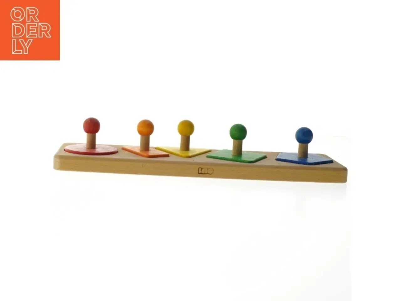 Billede 1 - Træ-puslespil med farvede former (str. 36x10 cm)