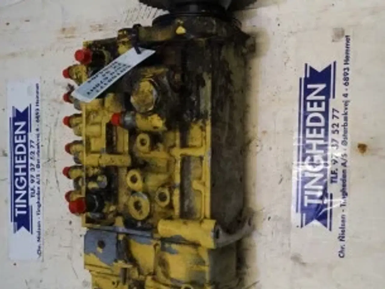 Billede 9 - New Holland TX34 Brændstofpumpe 84214403