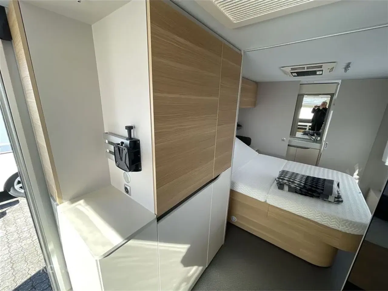 Billede 8 - 2023 - Adria Adora 613 UT Alde Centralvarme   Adria Adora 613 UT Alde Centralvarme  Dobbeltseng