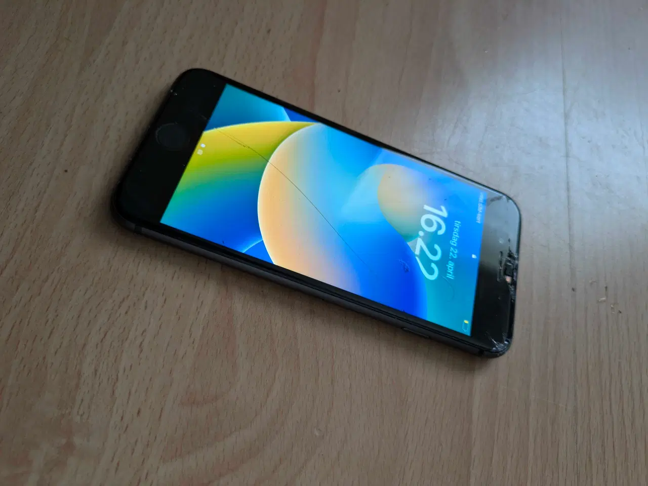 Billede 1 - Mobiltelefon 