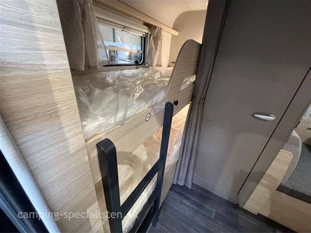 Billede 4 - 2025 - Weinsberg CaraCito 470 QDK   Weinsberg CaraCito 470 QDK model 2025 - kan ses nu hos Camping-Specialisten.dk