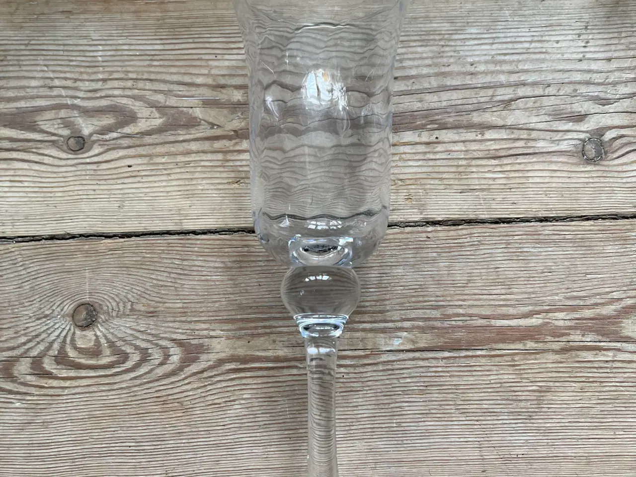 Billede 3 - Smukke champagneglas med skrå optiske striber