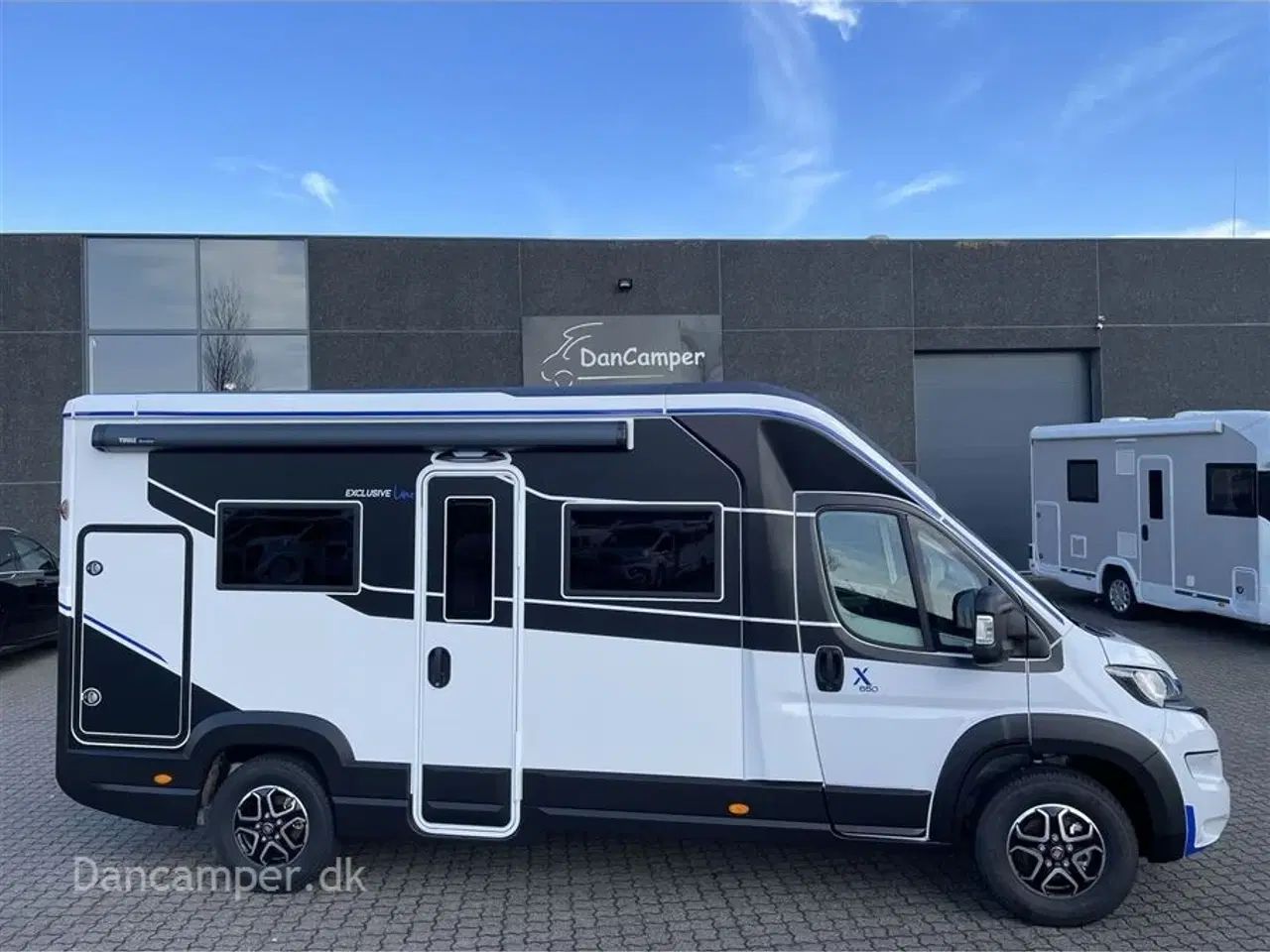 Billede 2 - 2024 - Chausson X650 Exclusive line   Camper med stor Lounge og siddegruppe, 9-trins automatgear, sænkeseng, stor garage, specialfælge, Connect- og X-tilbehørspakke ,