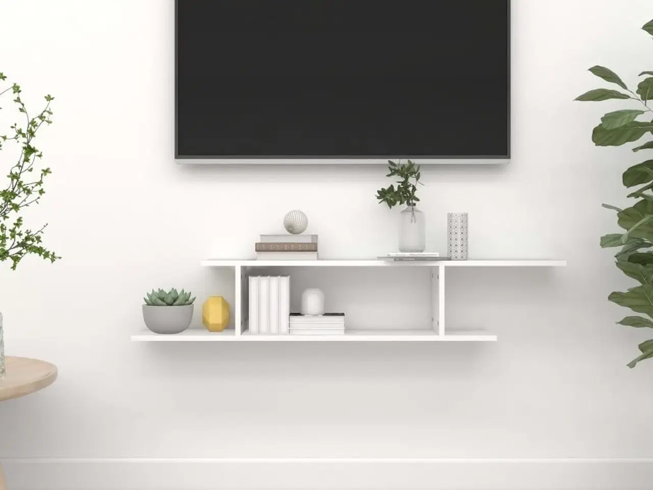 Billede 1 - Væghængt tv-hylde 125x18x23 cm konstrueret træ hvid