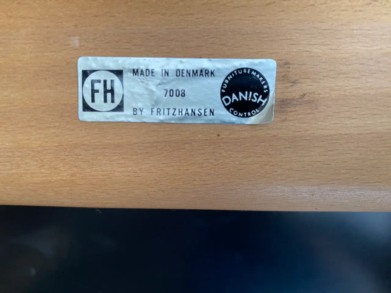 Billede 6 - Fritz Hansen 2 stole og 1 sidebord (Sælges samlet)