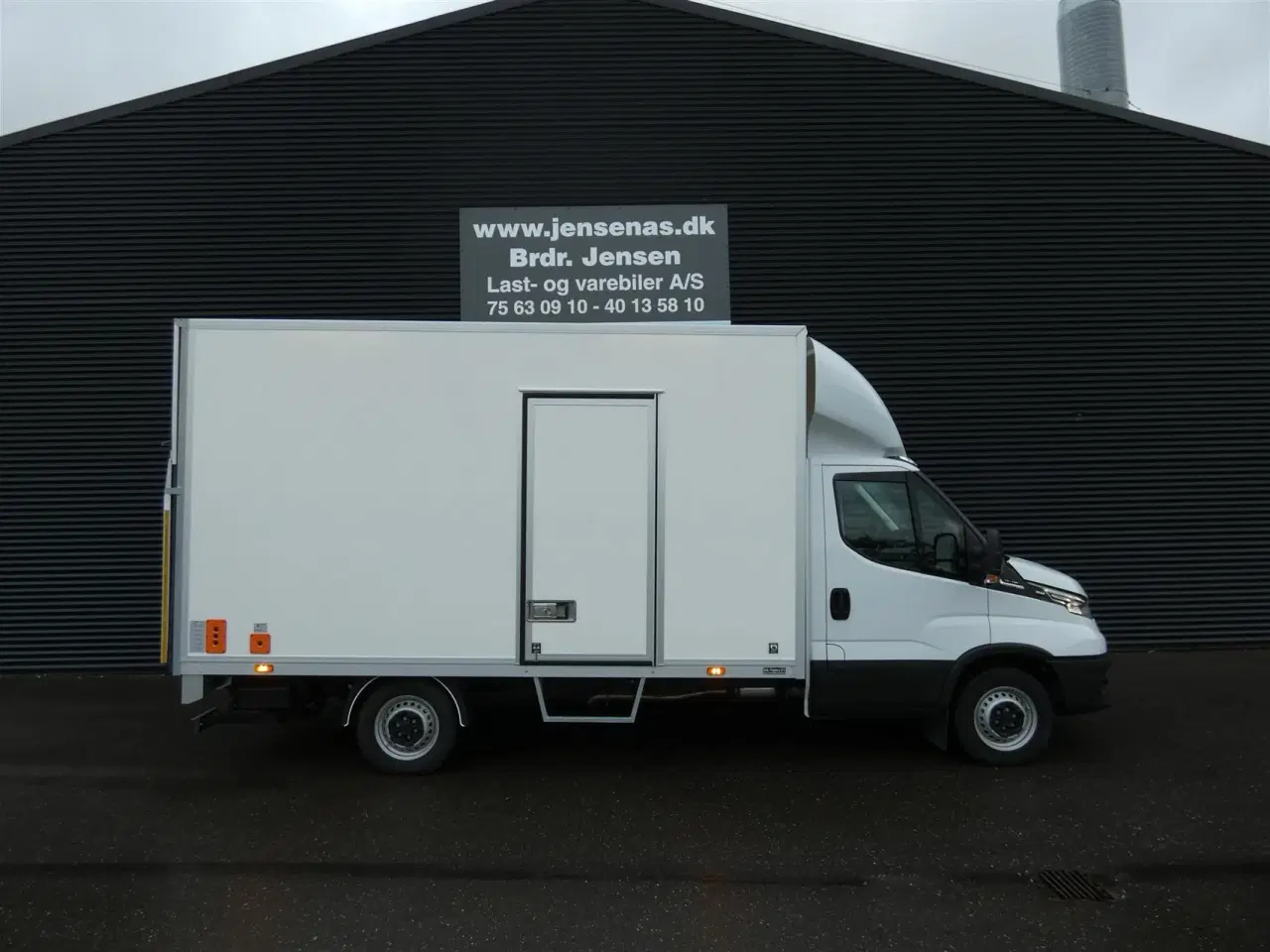 Billede 3 - Iveco Daily 35S16 Alu.Kasse m./lift 2,3 D Hi-Matic 156HK Van Aut.