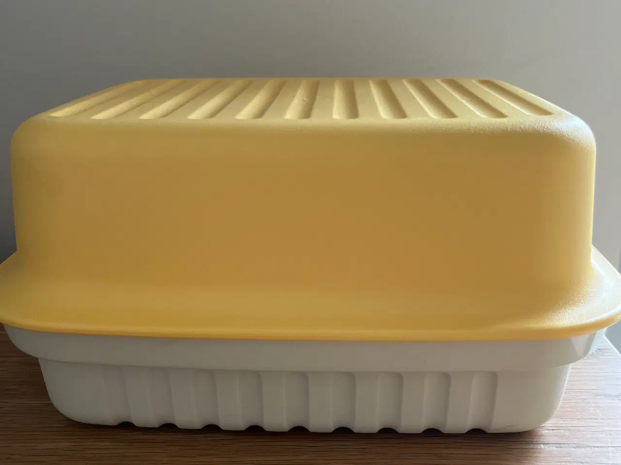 Billede 4 - Tupperware smør-/+opbevaringsbøtte 22x17,5x10,5 