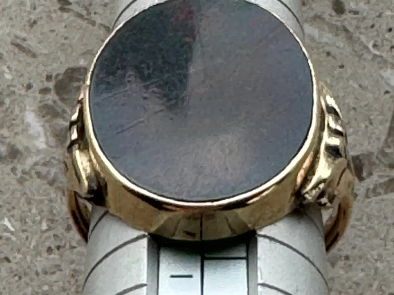 Billede 4 - Stor 14 kt. guldring m. Onyx sten. 