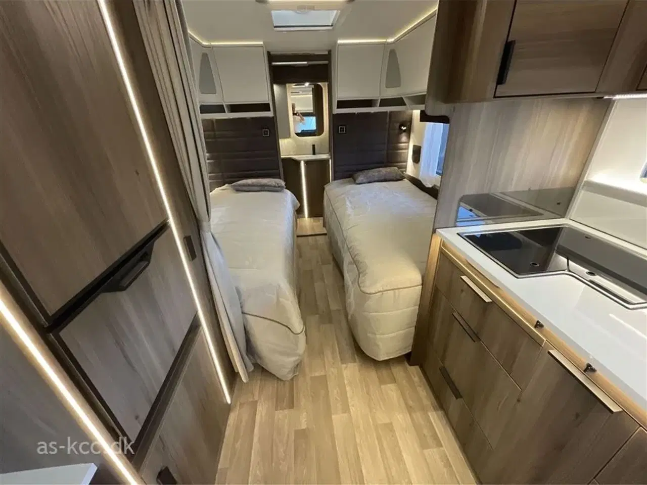 Billede 8 - 2025 - Kabe Safir 600 TDL KS