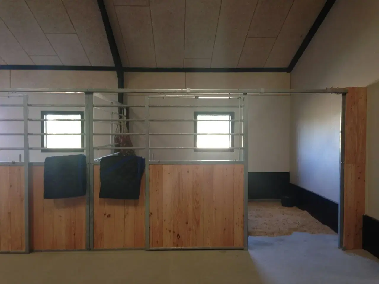 Billede 3 - Hestebokse - TILBUD 3 meter front + 3 meter side, 