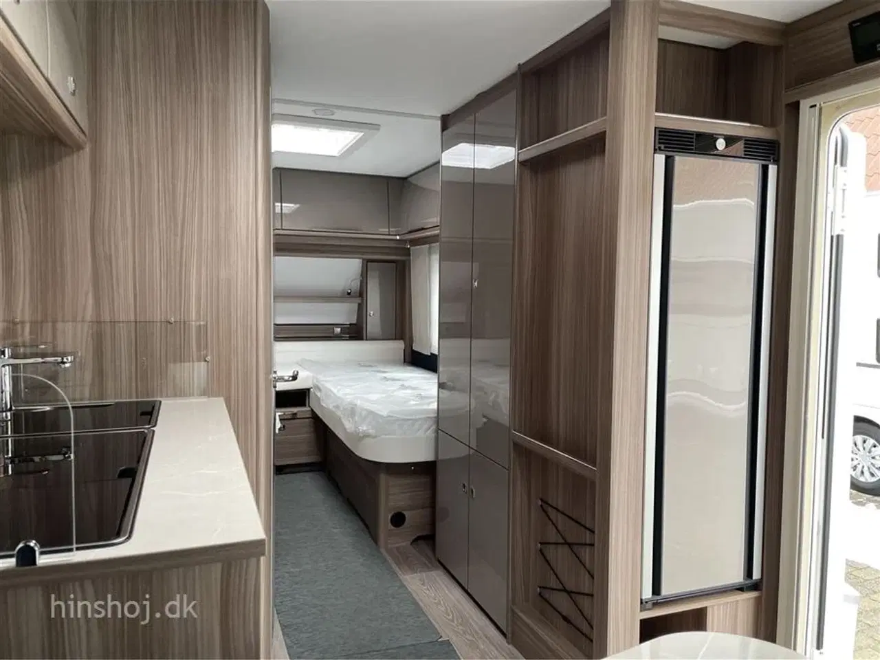 Billede 9 - 2023 - Fendt Tendenza 550 SG   Fendt Tendenza 550 SG med enkelsenge og sengeudvidelse fra Hinshøj Caravan.
