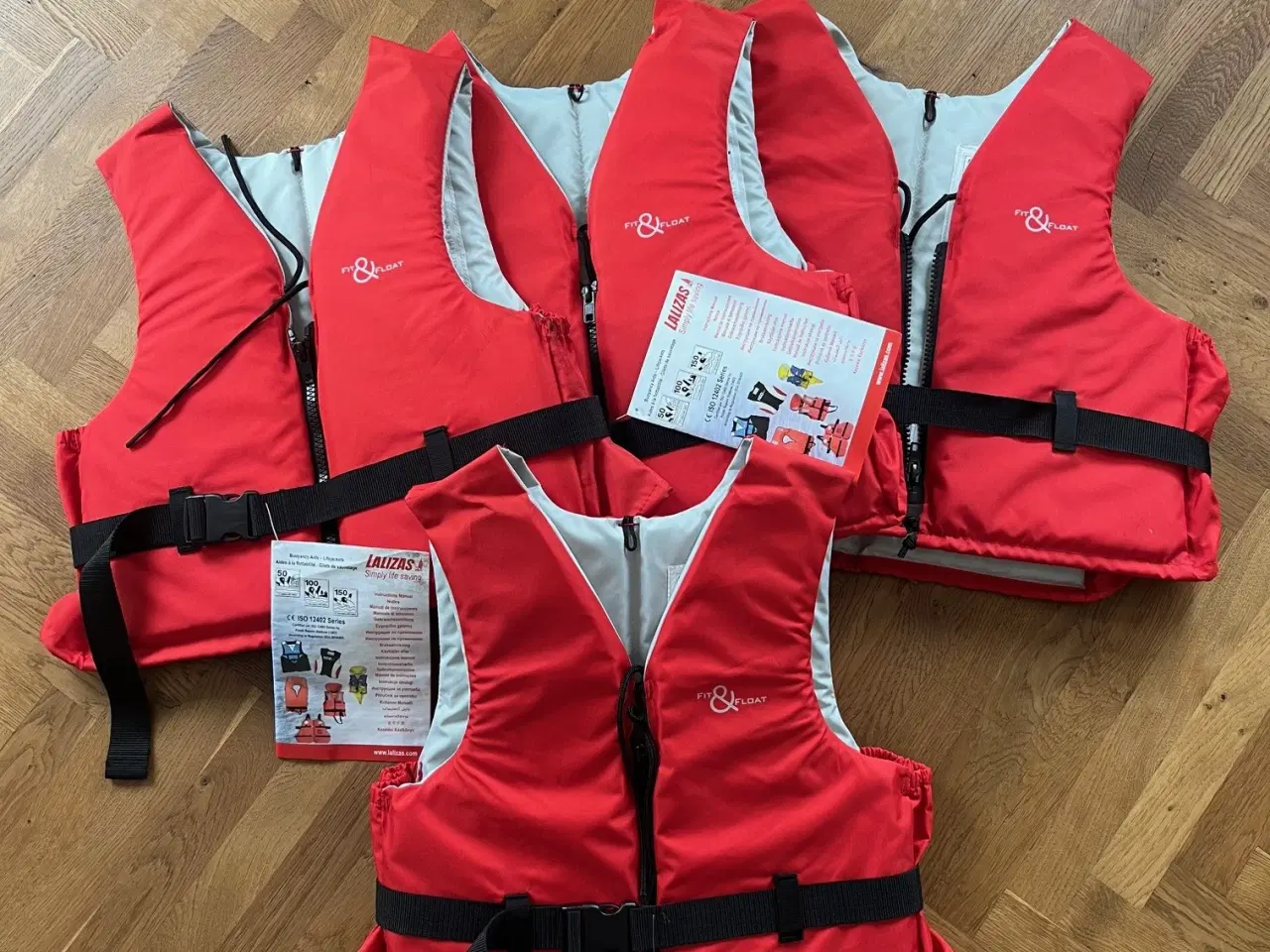 Billede 1 - Redningsveste, 4 stk HELT NYE veste