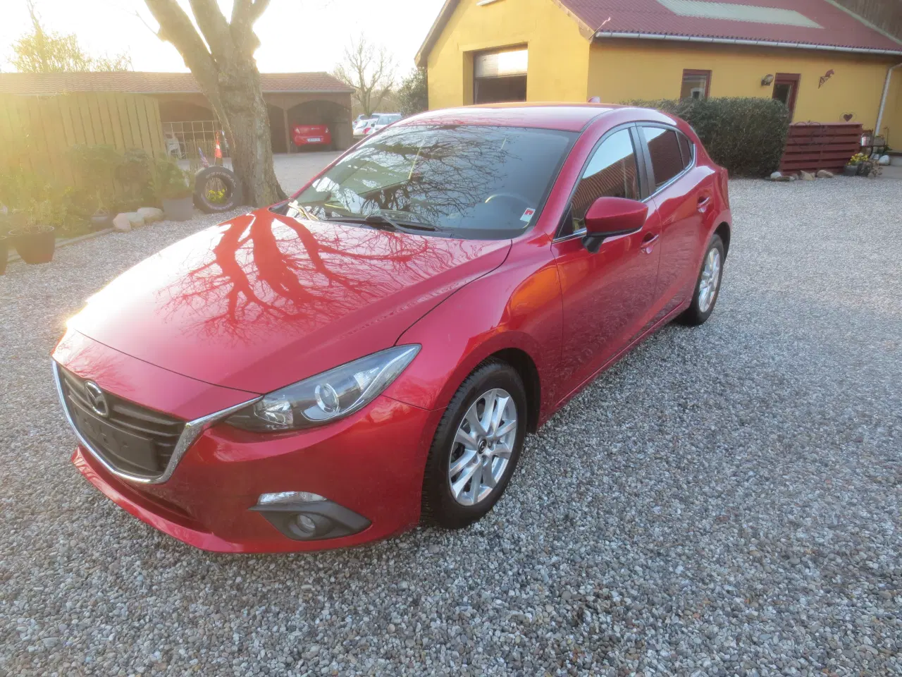 Billede 3 - Mazda 3 2.0 i Skyactiv-g 120 Hk år 2016