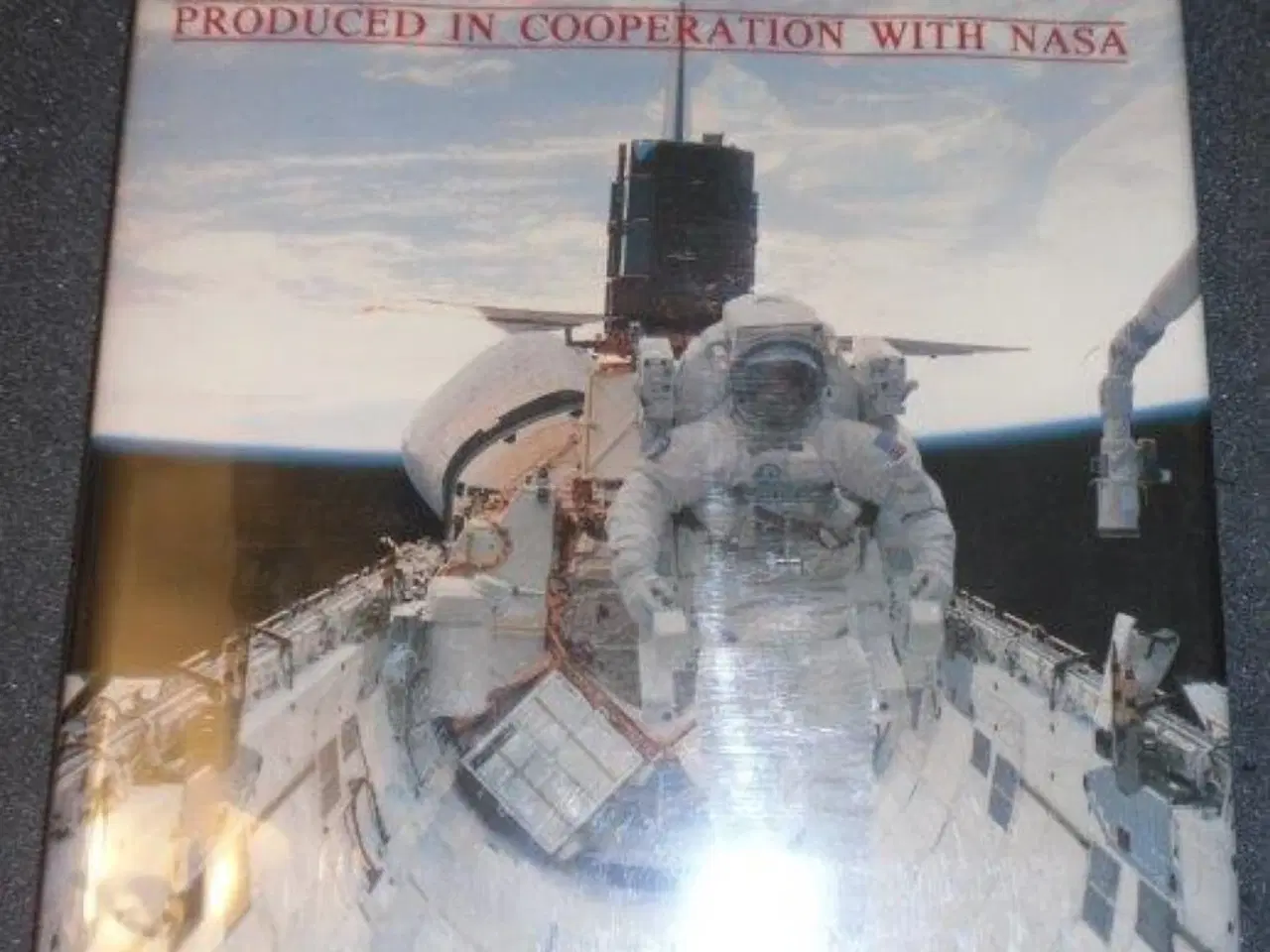 Billede 1 - The Encyclopedia of US Spacecraft by Bill Yenne