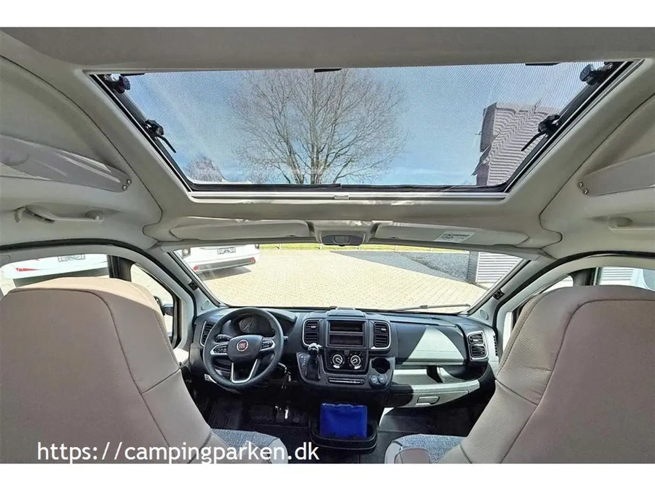Billede 4 - 2024 - Dethleffs Globetrail CVD 600 ER Advantage   Smart Dethleffs camper van under 6 meter med enkeltsenge og automatgear