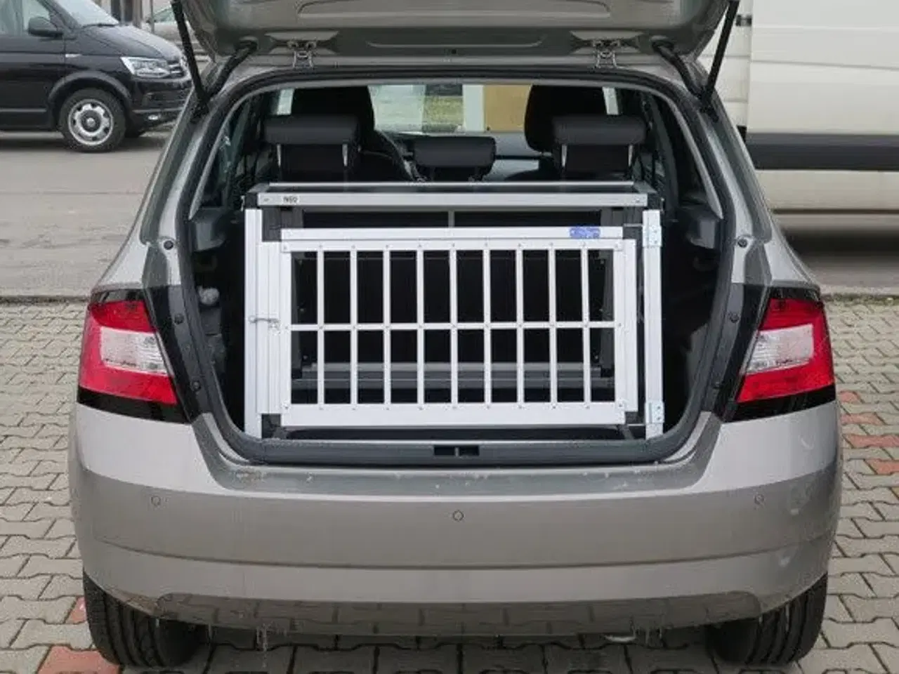 Billede 1 - Hundebur Skoda Fabia Hatchback