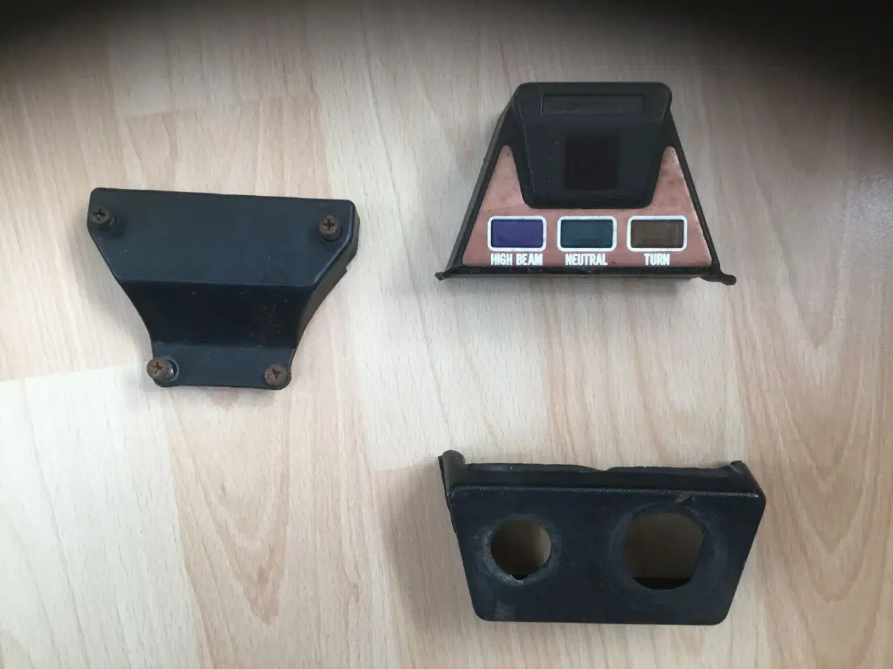 Billede 1 - Suzuki GT 750 Instrumenterings dæksler
