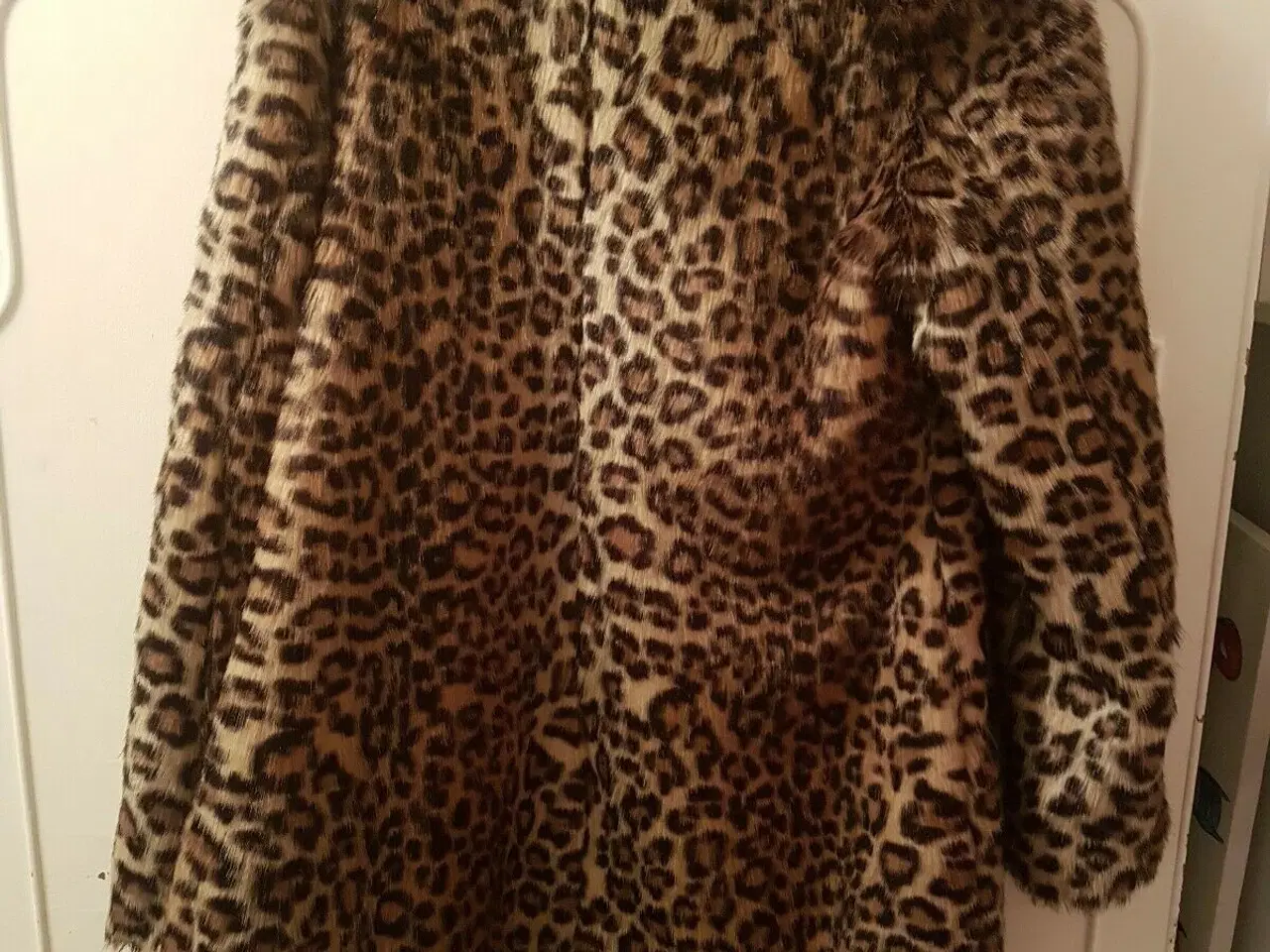Billede 1 - Frakke -Faux Fur  fra New Look  str: Medium 