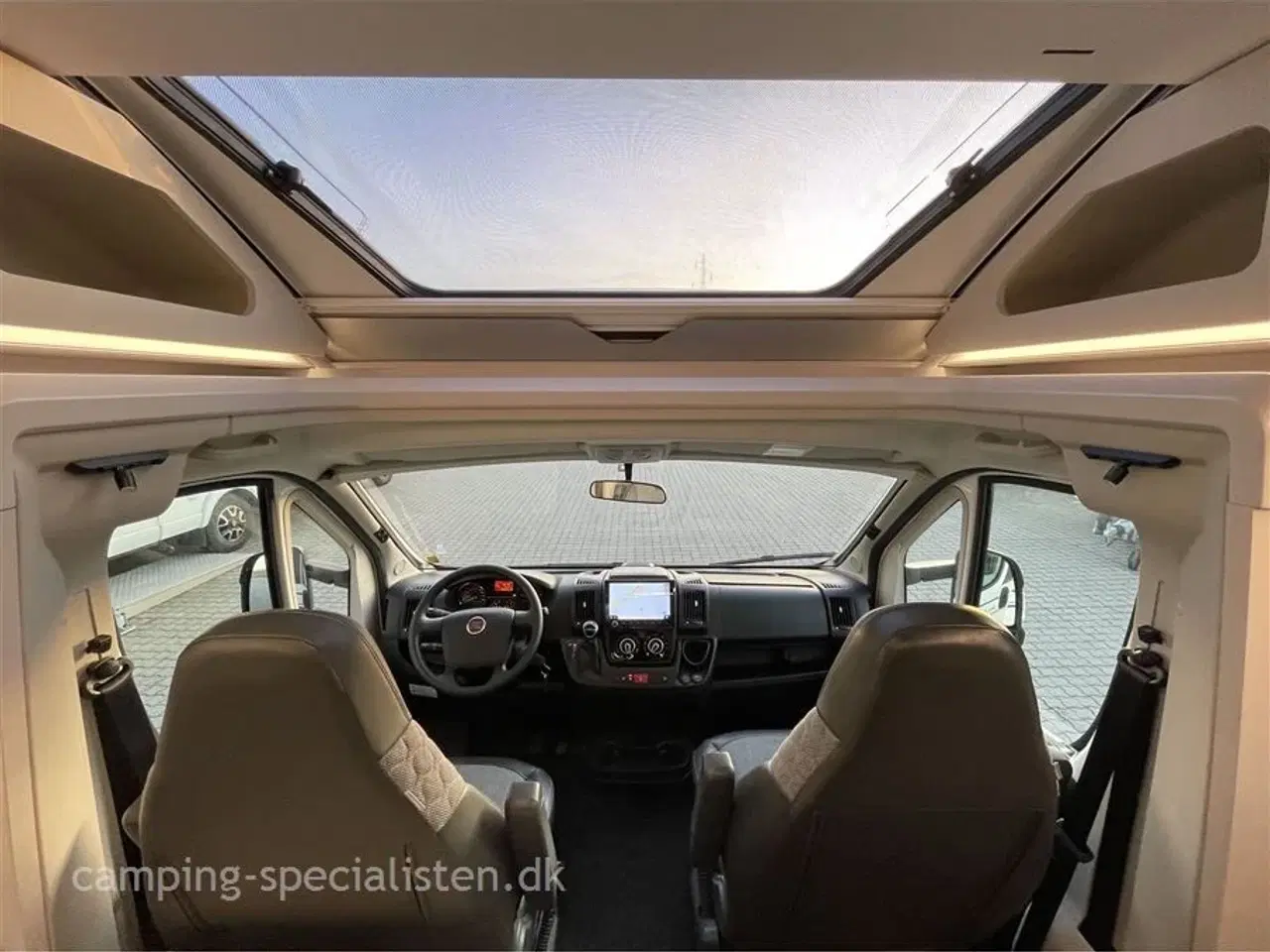 Billede 4 - 2022 - Adria Matrix Axess 650 SC   Pæn og meget velholdt Autocamper - Adria Matrix Axess 650 SC fra 2022 - Kan nu opleves hos Camping-Specialisten