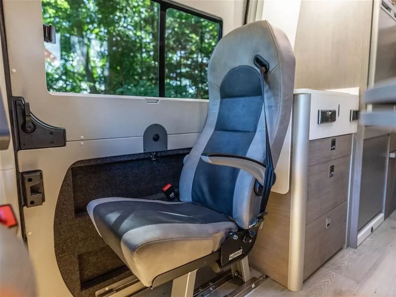 Billede 7 - 2023 - FURGOK XPACE 600 FAMILY North   Van med plads til 5 personer!