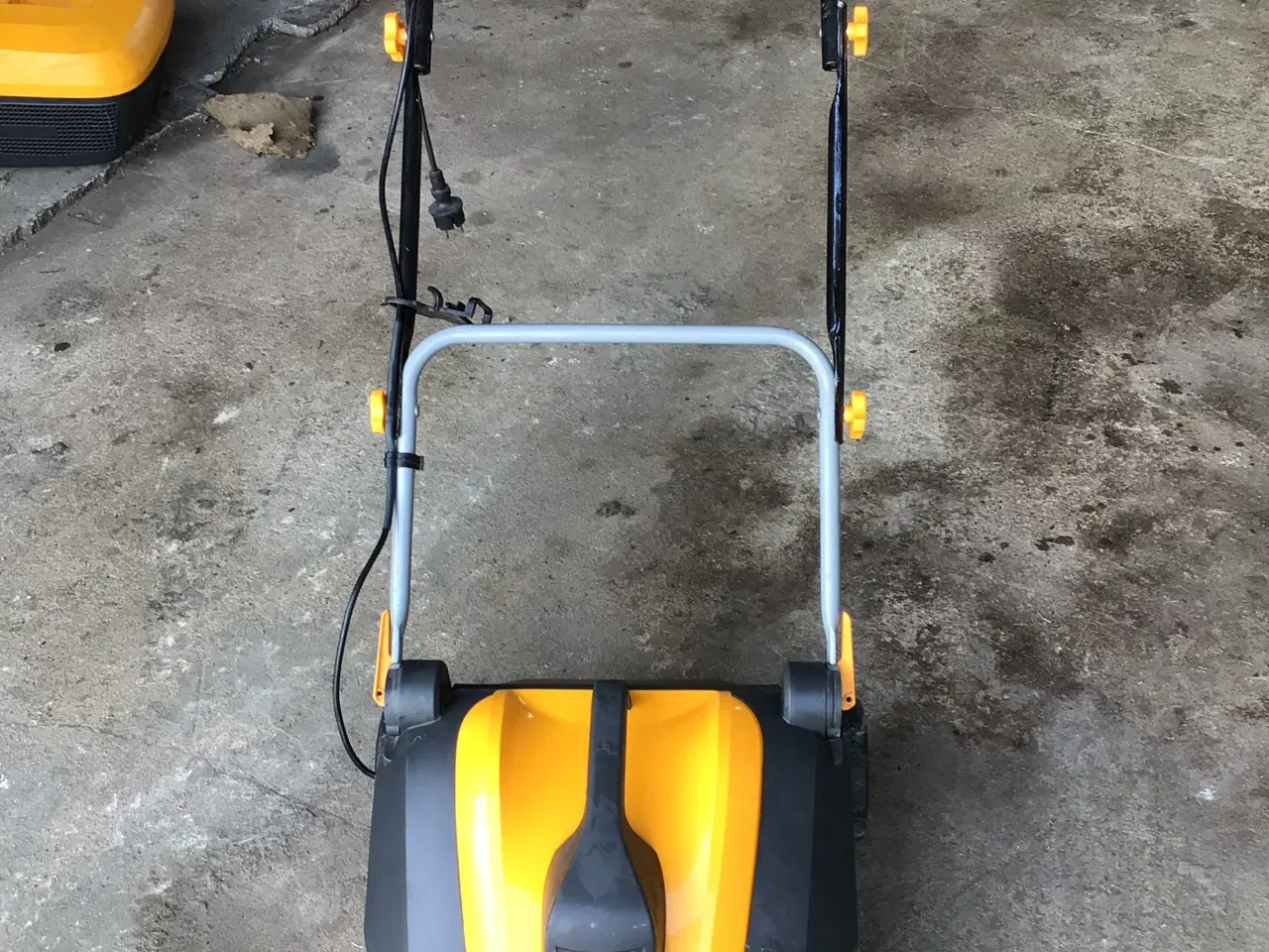 Billede 1 - Stiga SV 415 E vertikalskærer