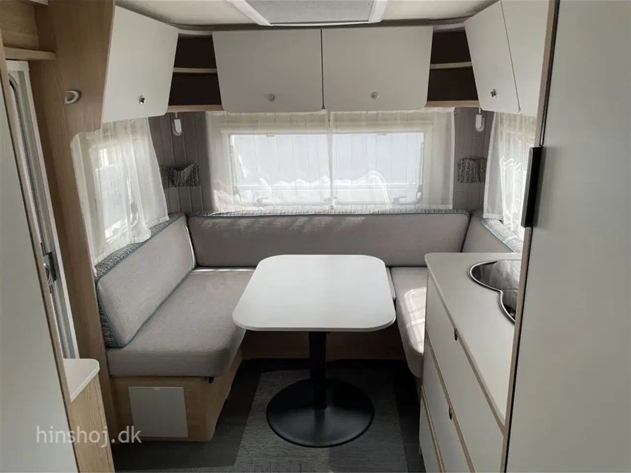 Billede 15 - 2022 - Dethleffs Aero 470 FR "90 Years"    Dethleffs med Fransk dobbeltseng fra Hinshøj Caravan A/S