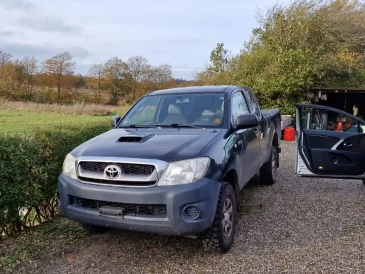 Billede 1 - !! Hilux Købes !!