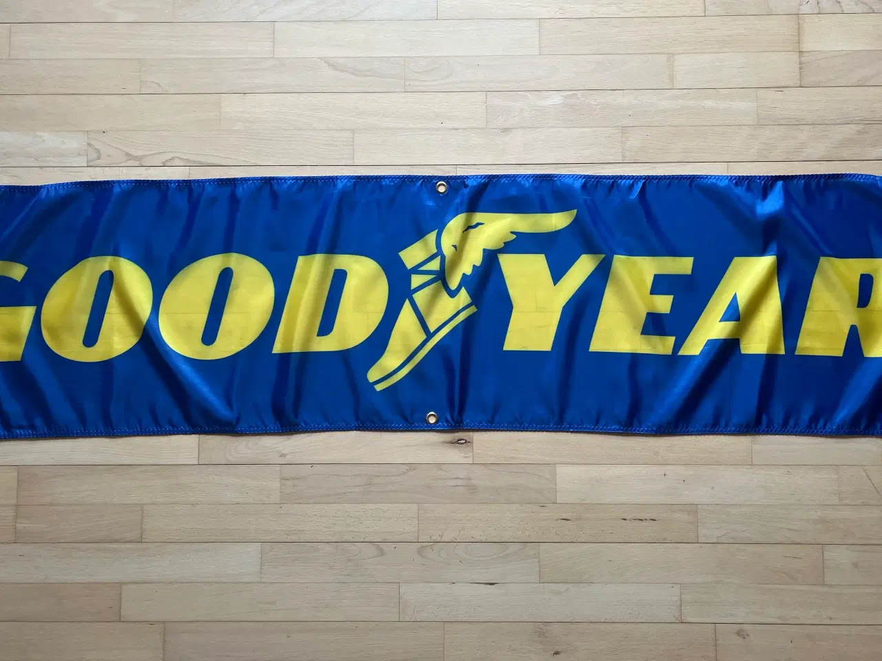 Billede 1 - Flag med Goodyear