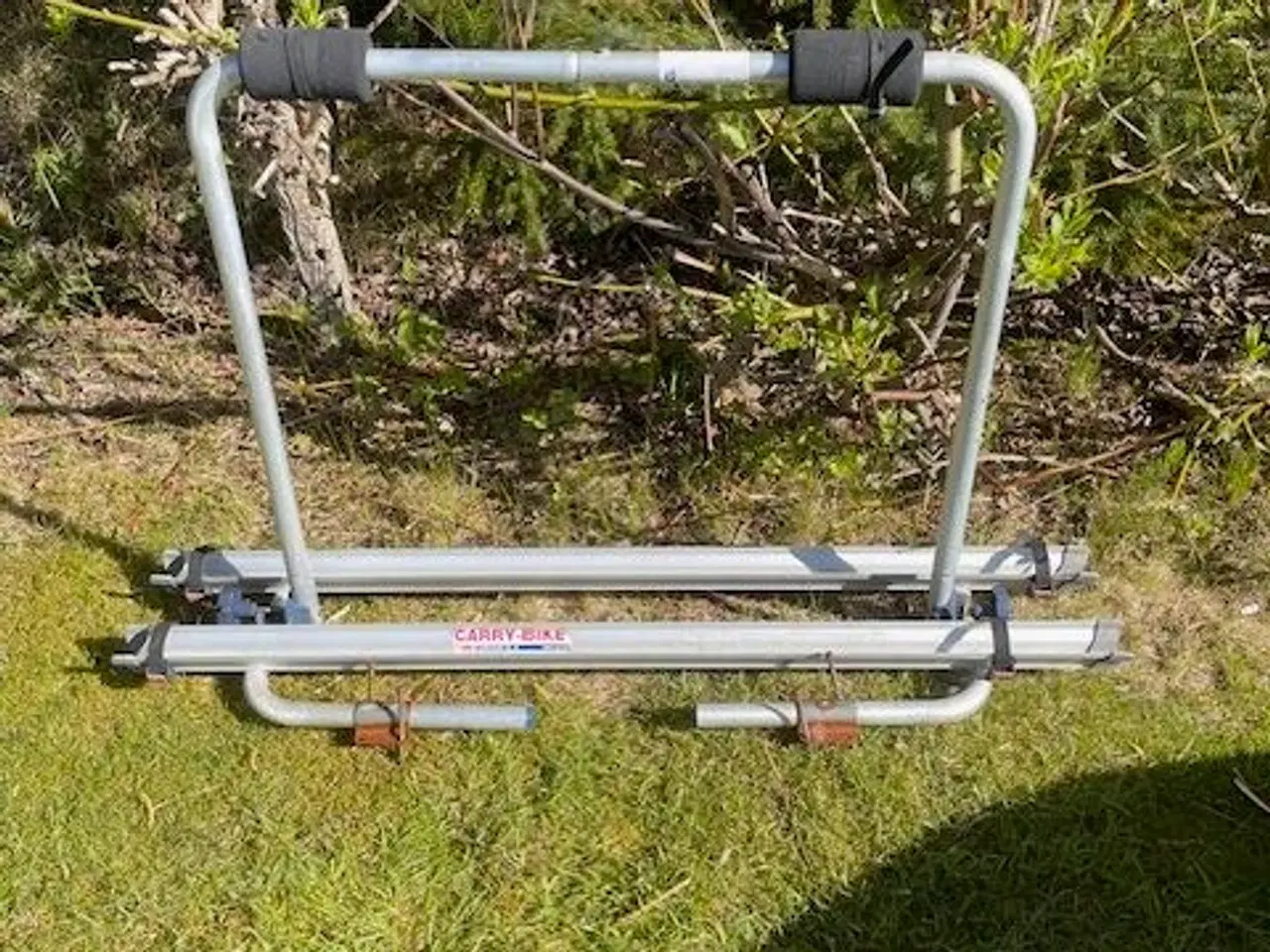 Billede 2 - Carry Bike cykelstativ til campingvogn.