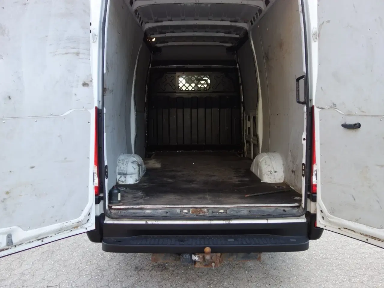 Billede 14 - Iveco Daily 2,3 35S16 12m³ Van AG8