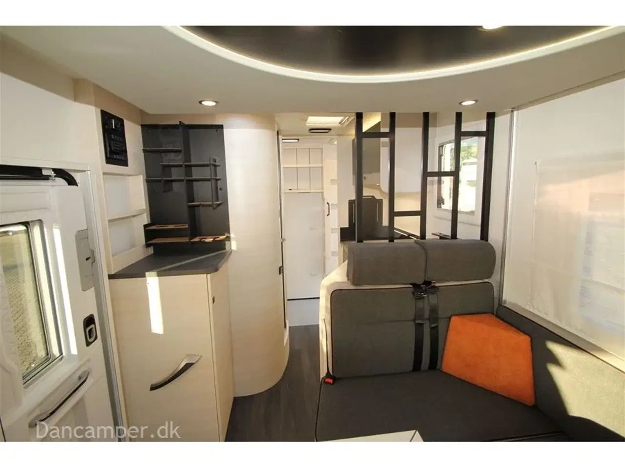 Billede 11 - 2023 - Chausson 660 Titanium ULTIMATE   Chausson 660 Titanium ULTIMATE - 170 HK og 6 trins automatgear. Designet vundet den Europæiske innovationspris.
