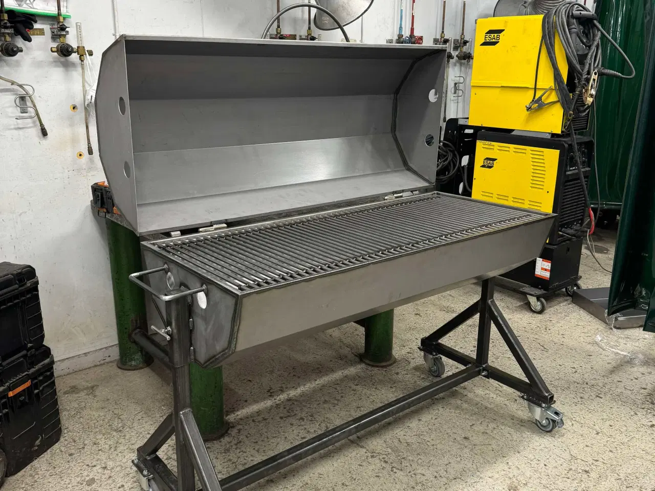 Billede 2 - Grill i nyt stand 