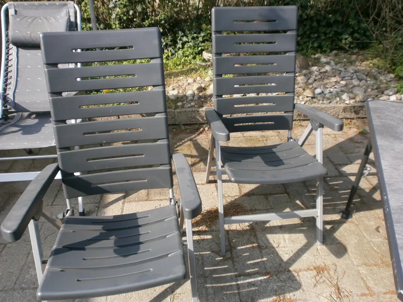 Billede 3 - Campingbord med stole