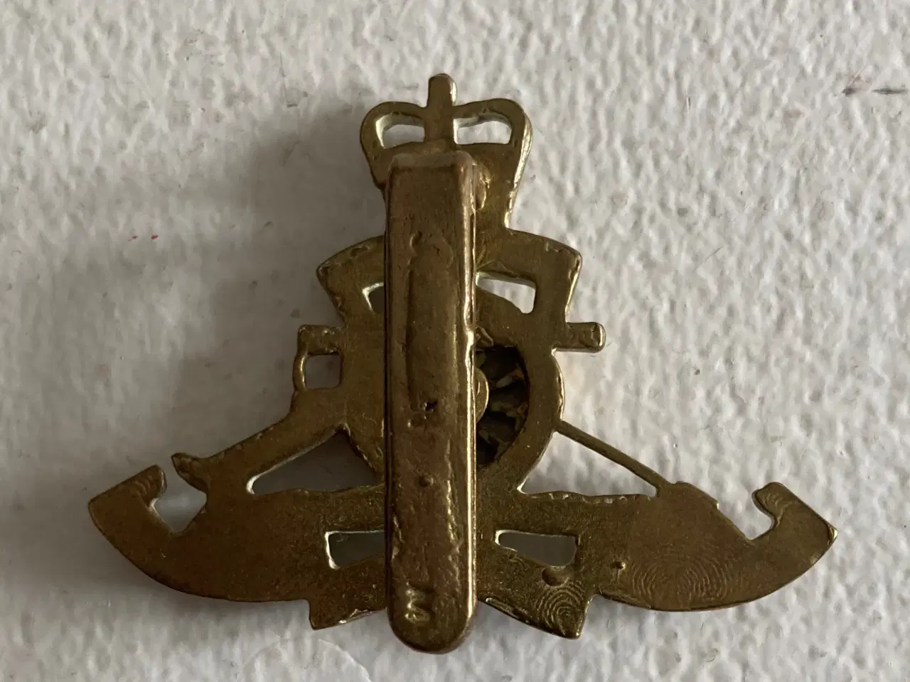Billede 3 - Kasket mærke Royal Artillery