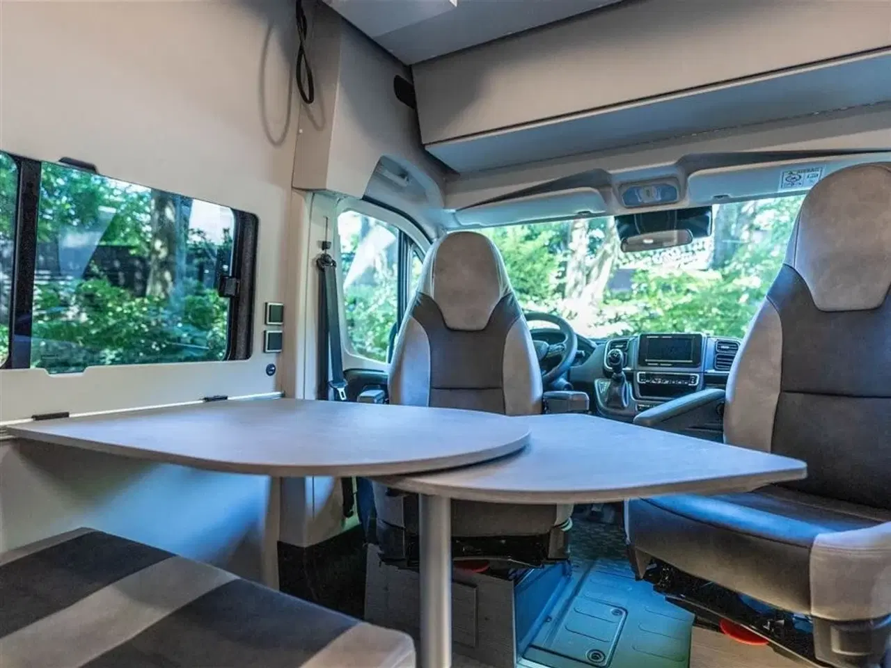 Billede 3 - 2023 - FURGOK XPACE 600 FAMILY North   Van med plads til 5 personer!