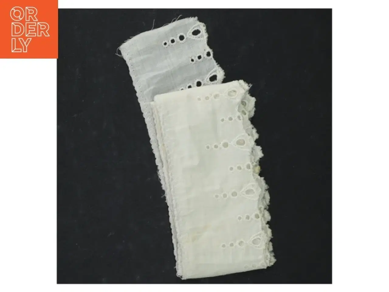 Billede 1 - Hvid blondekant (str. 120 cm. x. 5 cm)