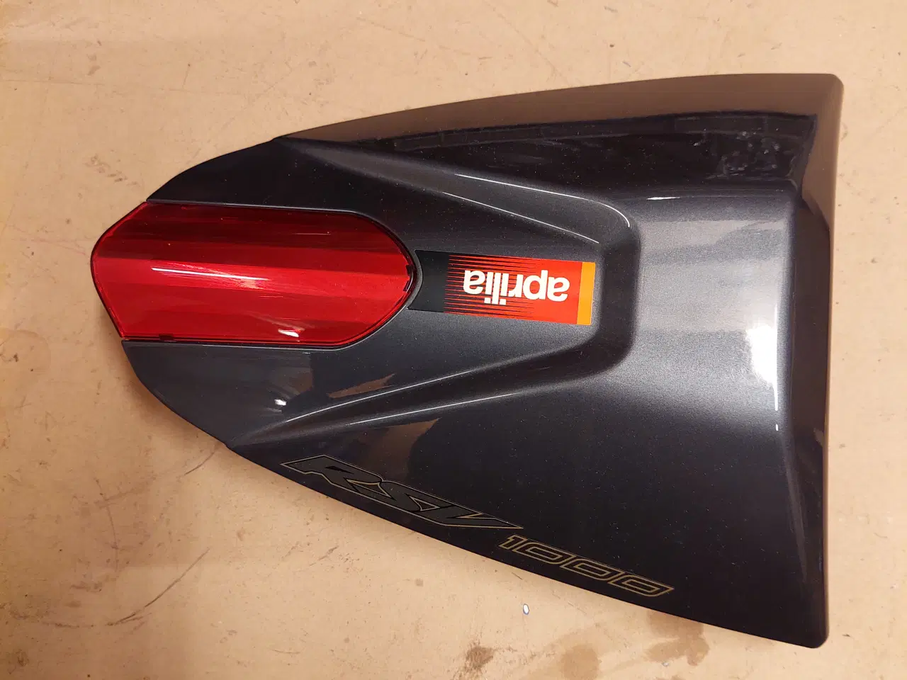 Billede 6 - Aprilia Rsv1000 Mille/falco  Reservedele