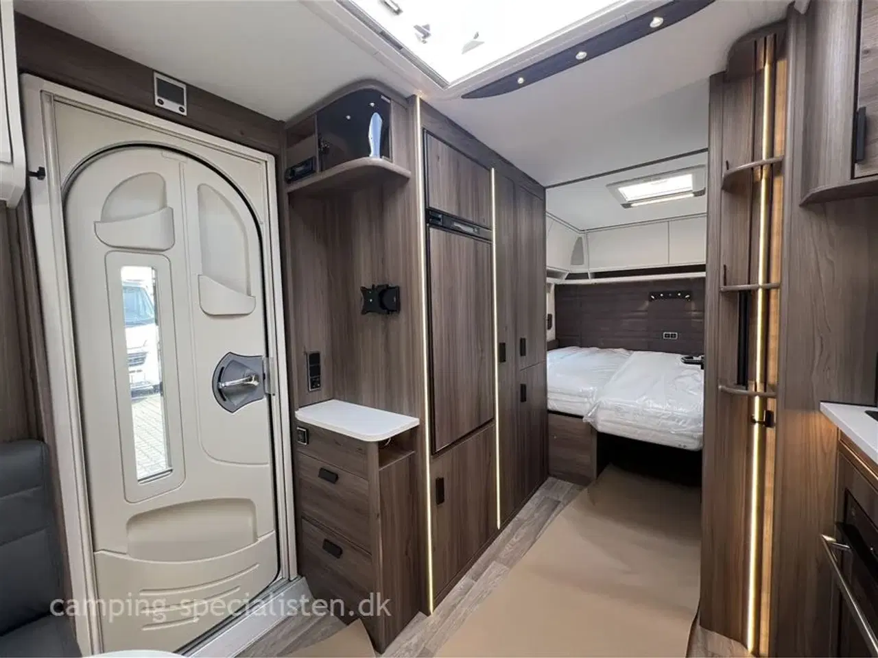 Billede 6 - 2025 - Kabe Ametist GLE B2 KS PREMIUM LINE   Kabe  PREMIUM LINE 560 GLE /KS kan nu ses Hos Camping-Specialisten.dk