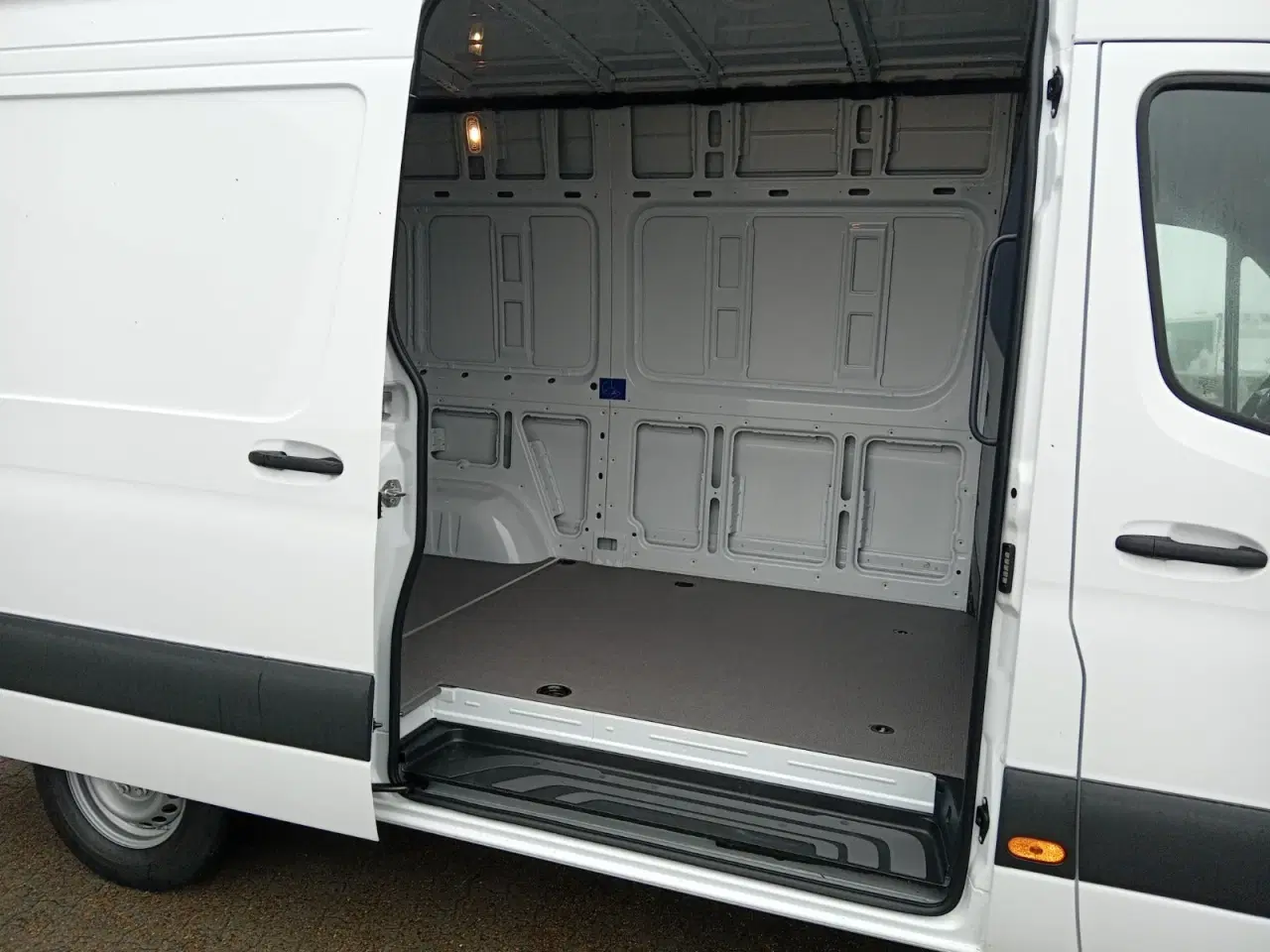 Billede 5 - Mercedes Sprinter 317 2,0 CDi A2 Kassevogn aut. RWD