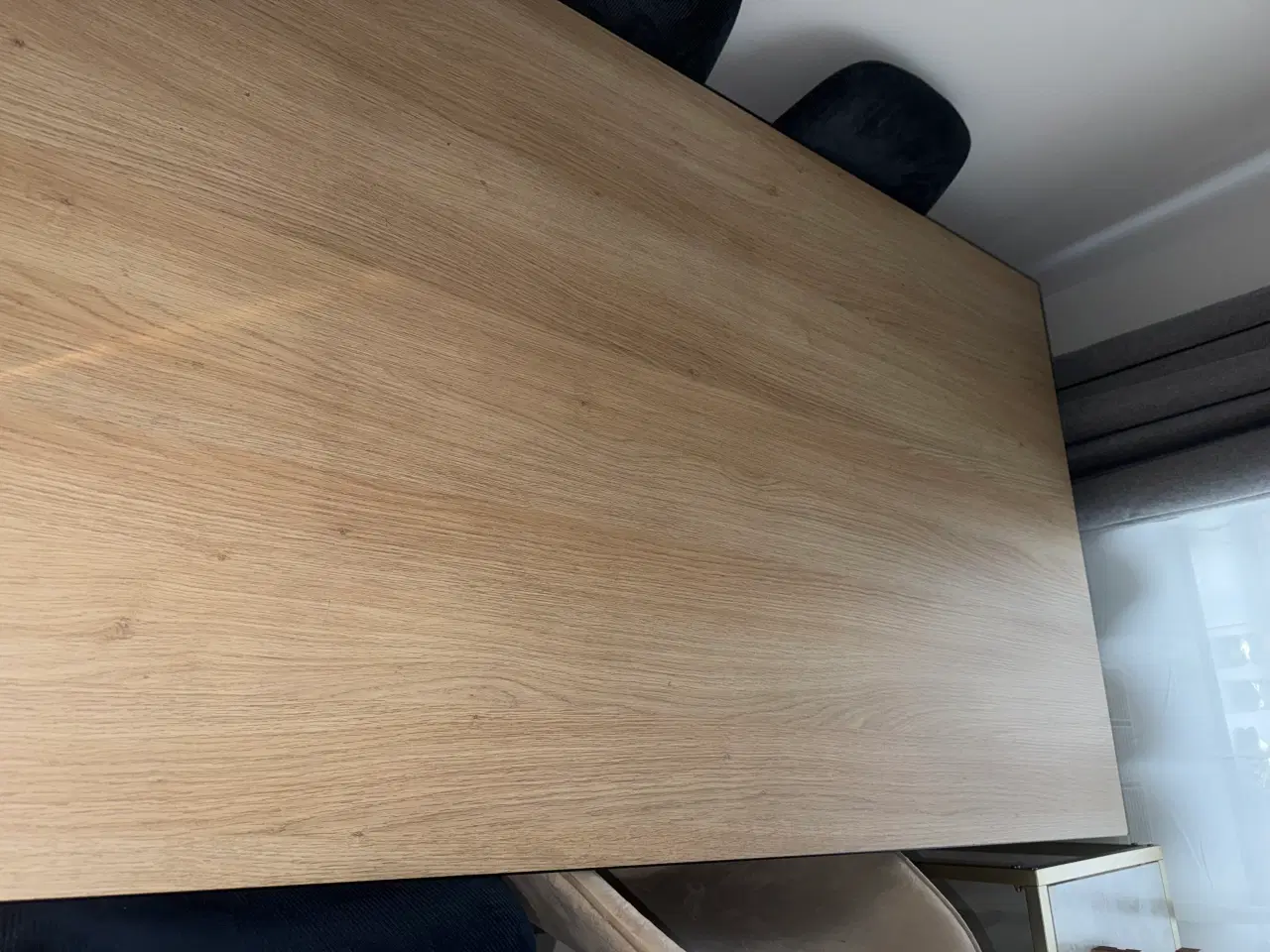 Billede 5 - Spisebord med træ look