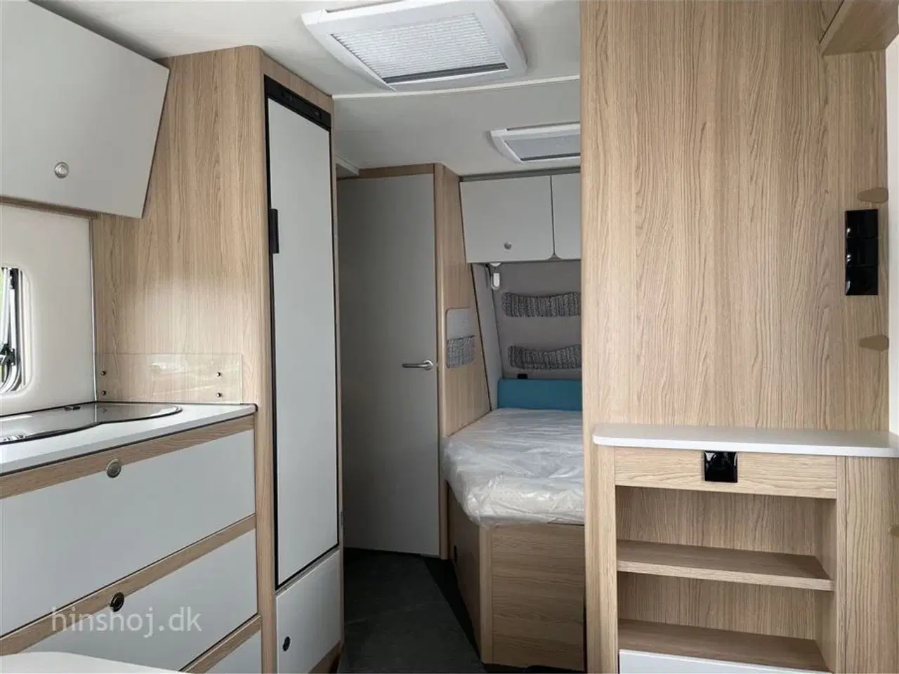 Billede 18 - 2022 - Dethleffs Aero 470 FR "90 Years"    Dethleffs med Fransk dobbeltseng fra Hinshøj Caravan A/S