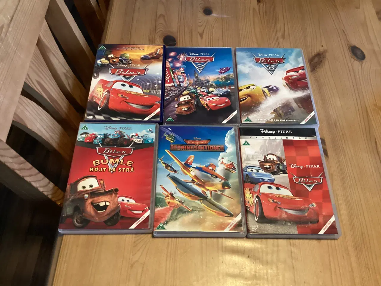 Billede 13 - Masser af Disney Cars.
