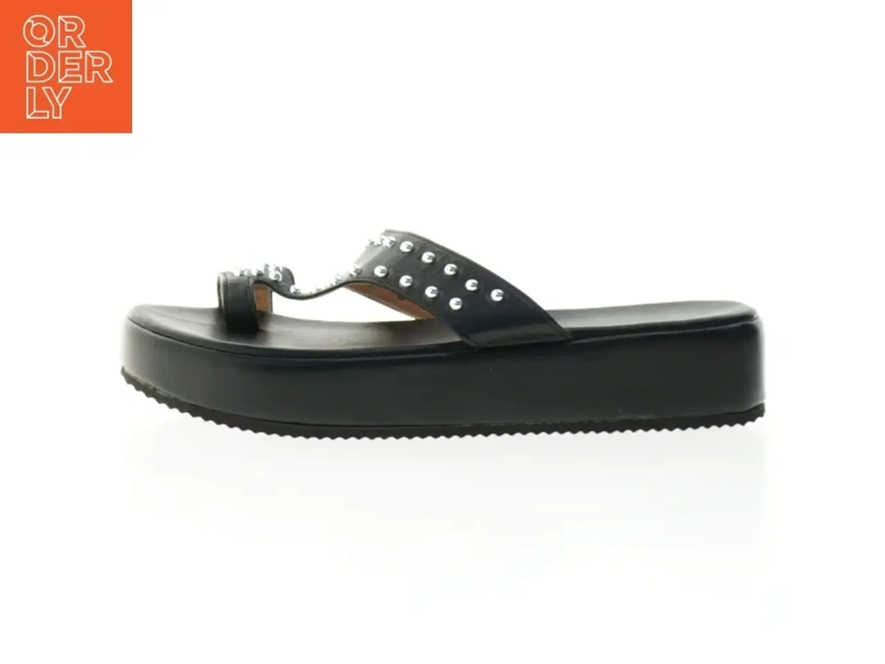 Billede 1 - Sorte sandaler med nitter (str. 42)