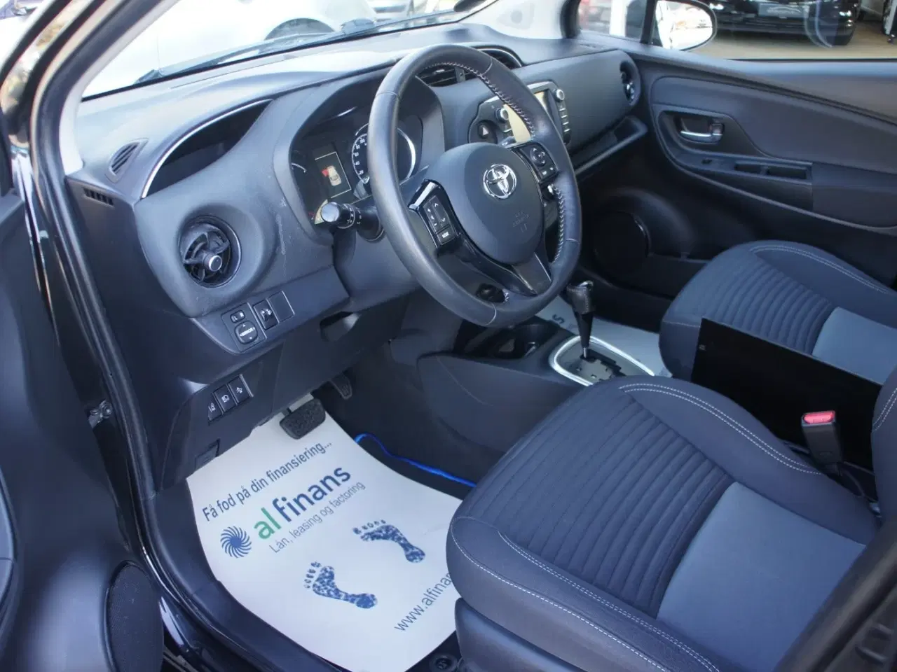 Billede 12 - Toyota Yaris 1,5 Hybrid CHIC e-CVT