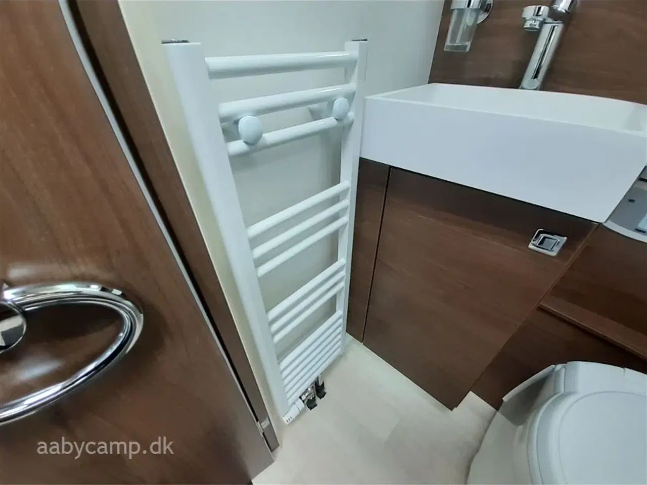 Billede 21 - 2025 - Frankia Platin Pure I 7400 GD Edition   Top udstyret 5 Stjernet Camper på Mercedes